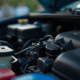 Compartiment moteur d'une Citroen avec câblage visible